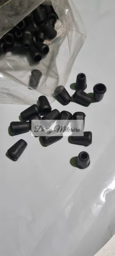 Fekete zsinórvég 12*17mm
