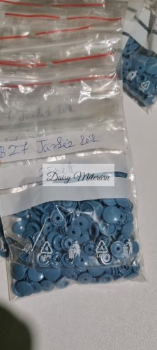 B27 Türkizkék Kam műanyag Patent